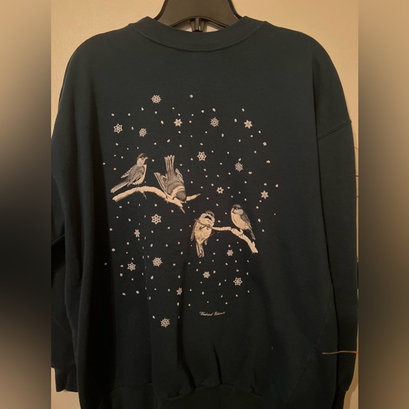 Medium dark green crewneck with birds and snowflakes - Picture 2 of 5